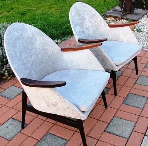 Retro kreslá škrupiny – zrenovované dizajnové kreslá inšpirované československým a škandinávskym dizajnom 60. a 70. rokov
